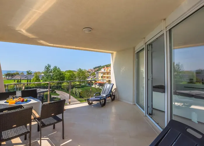 Ap 4+2 In One Of The Most Luxury Building In Omis