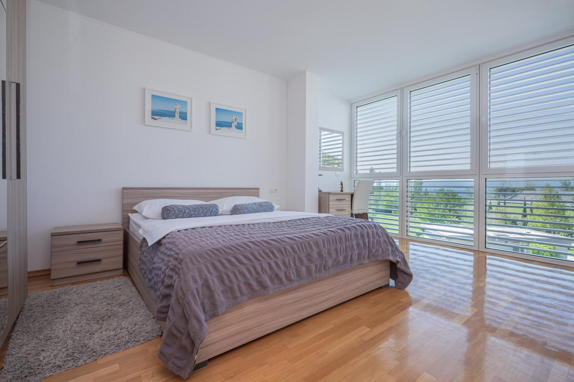 Apartment Ap 4+2 In One Of The Luxury Building In Omis