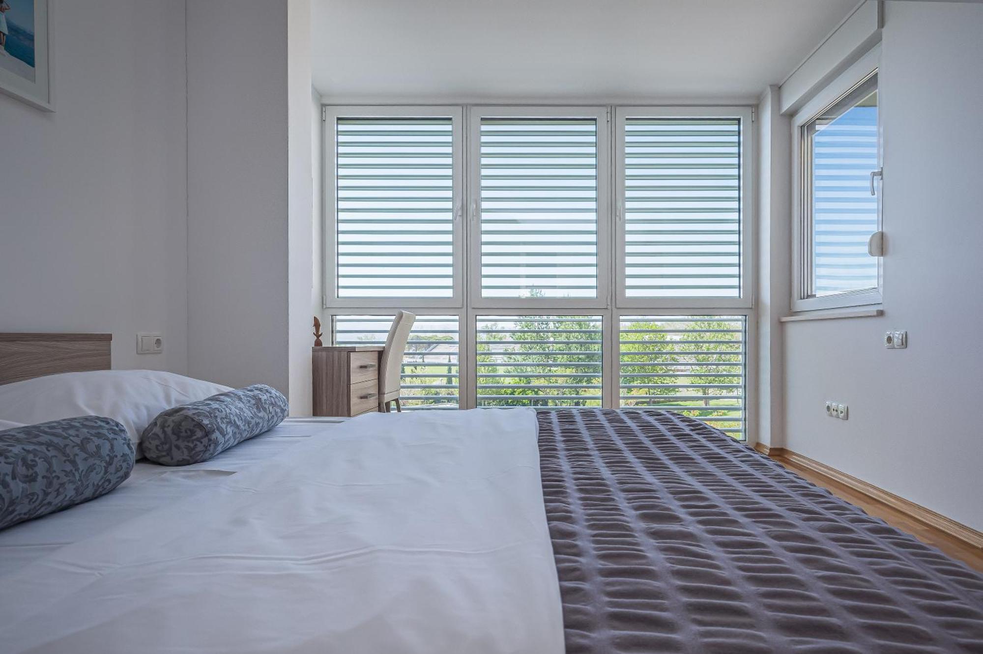 Ap 4+2 In One Of The Luxury Building In Apartament