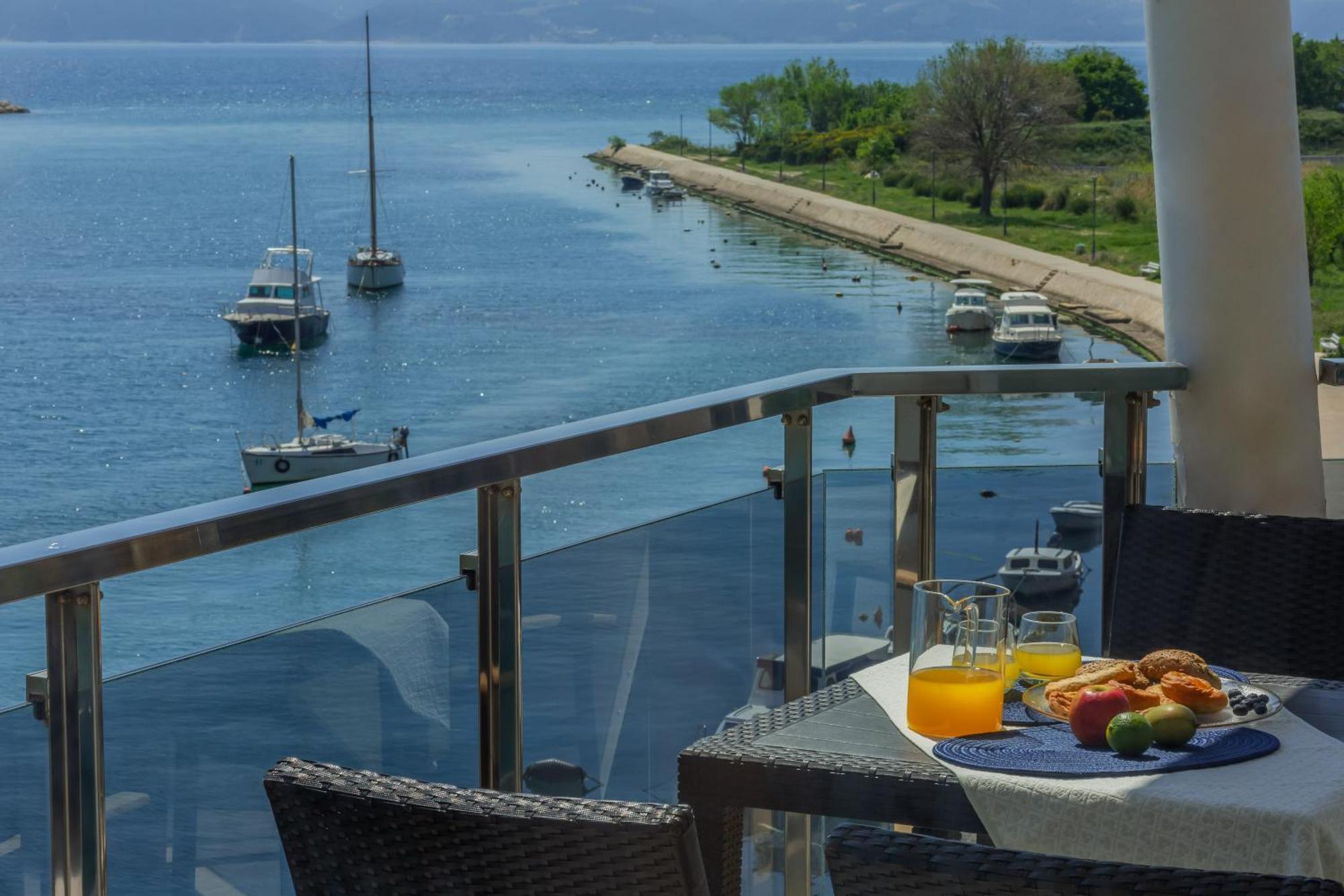 Ap 4+2 In One Of The Luxury Building In Apartament Omiš
